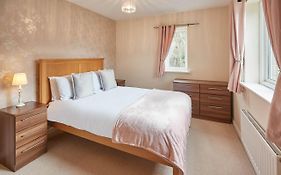 Host & Stay - 57 Woodland View